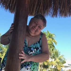 Meet your Posher, Eneida